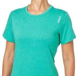 Women’s Reebok athletic tee NWT